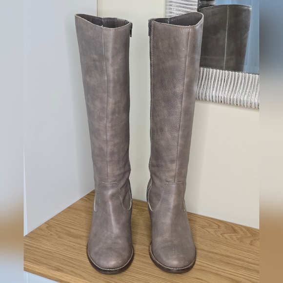 Seychelles Women's Meet Me in The City Tall Leather Boots Stone Size 10 - Picture 7 of 8